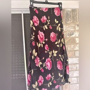 Necessary objects midi skirt